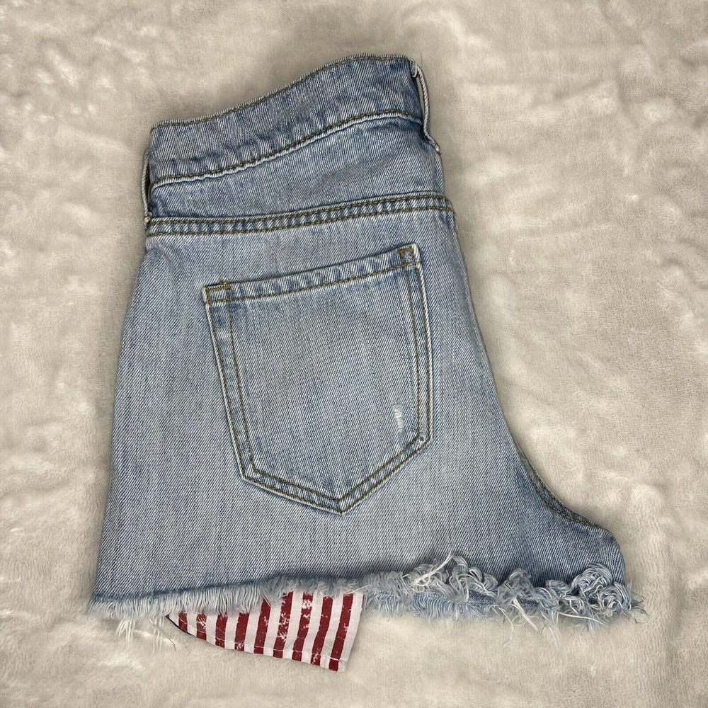 Old Navy Boyfriend Blue Stars & Stripes Mid Rise Cut-Off Denim Jean Shorts Sz 0 - Picture 6 of 10